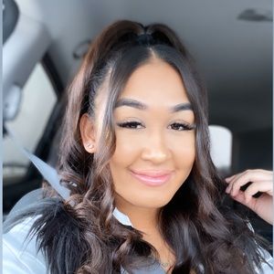 Meet your Posher, Jasmine